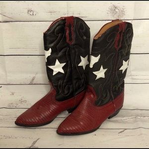 🤠 Vintage Leather black and red boots with white accents🤠
